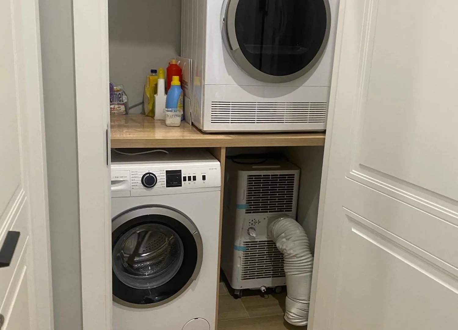 טביליסי Hilton Suites Apartments 4*,  גאורגיה