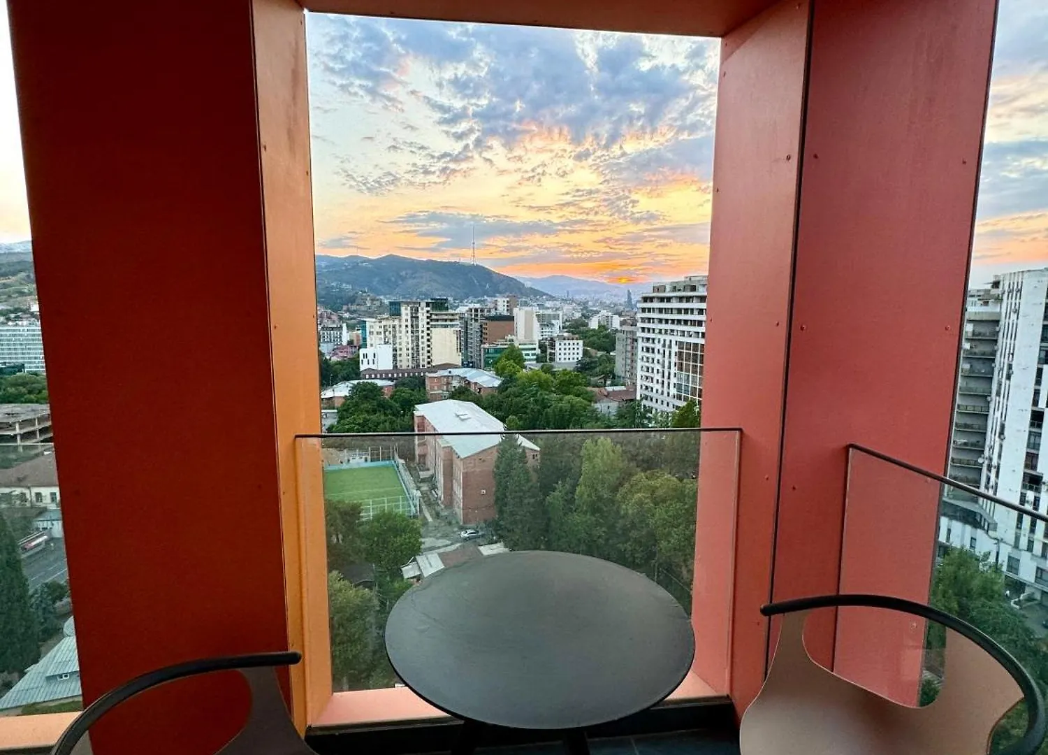 Hilton Suites Apartments Tbilisi 4*,  Georgien