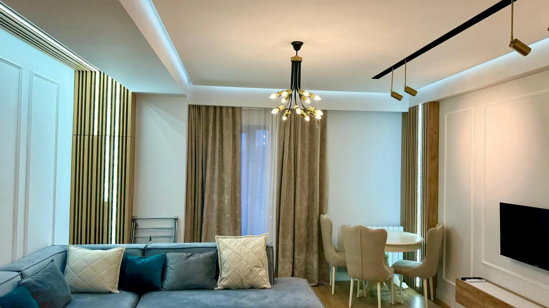 Hilton Suites Apartments Tbilisi 4*,  Georgien